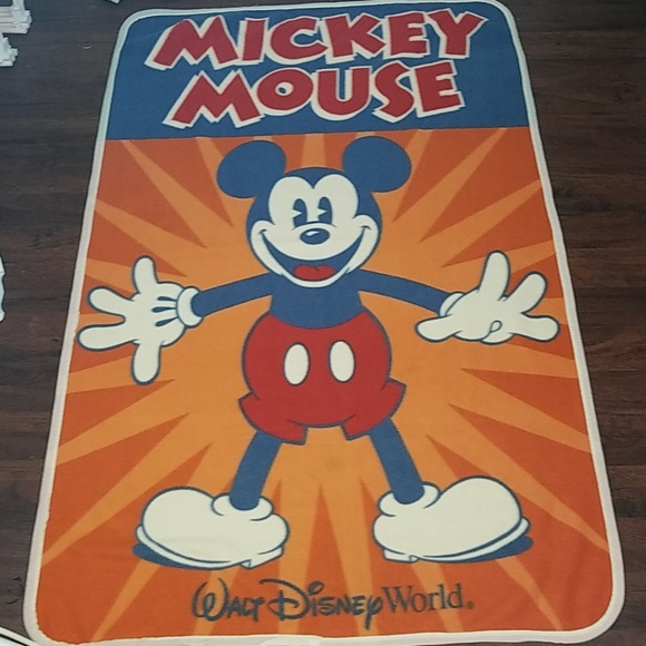 Disney Other - Official Disney Parks Mickey Mouse Throw Blanket